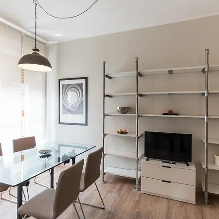 Living - Saluzzo 아파트 *