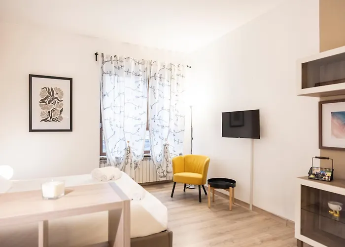 Living - Saluzzo Apartment